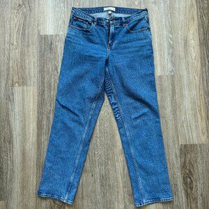 Abercrombie & Fitch Curve Love The 90s Straight Mid Rise